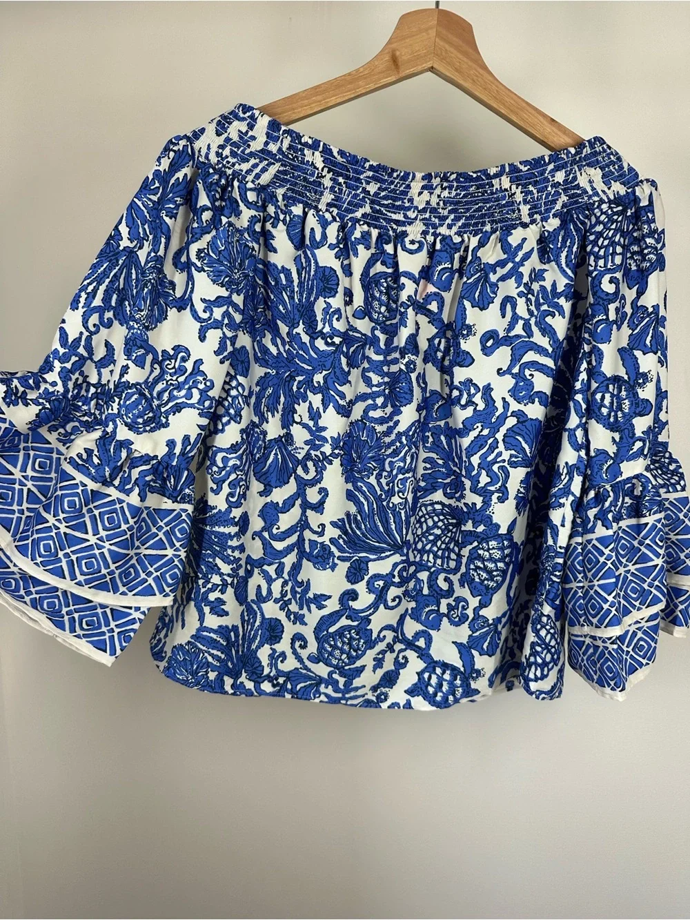Lilly Pulitzer Women’s Kaori 3/4 Sleeve Off Shoulder Deeper Coconut Ride With Me - Picture 7 of 10